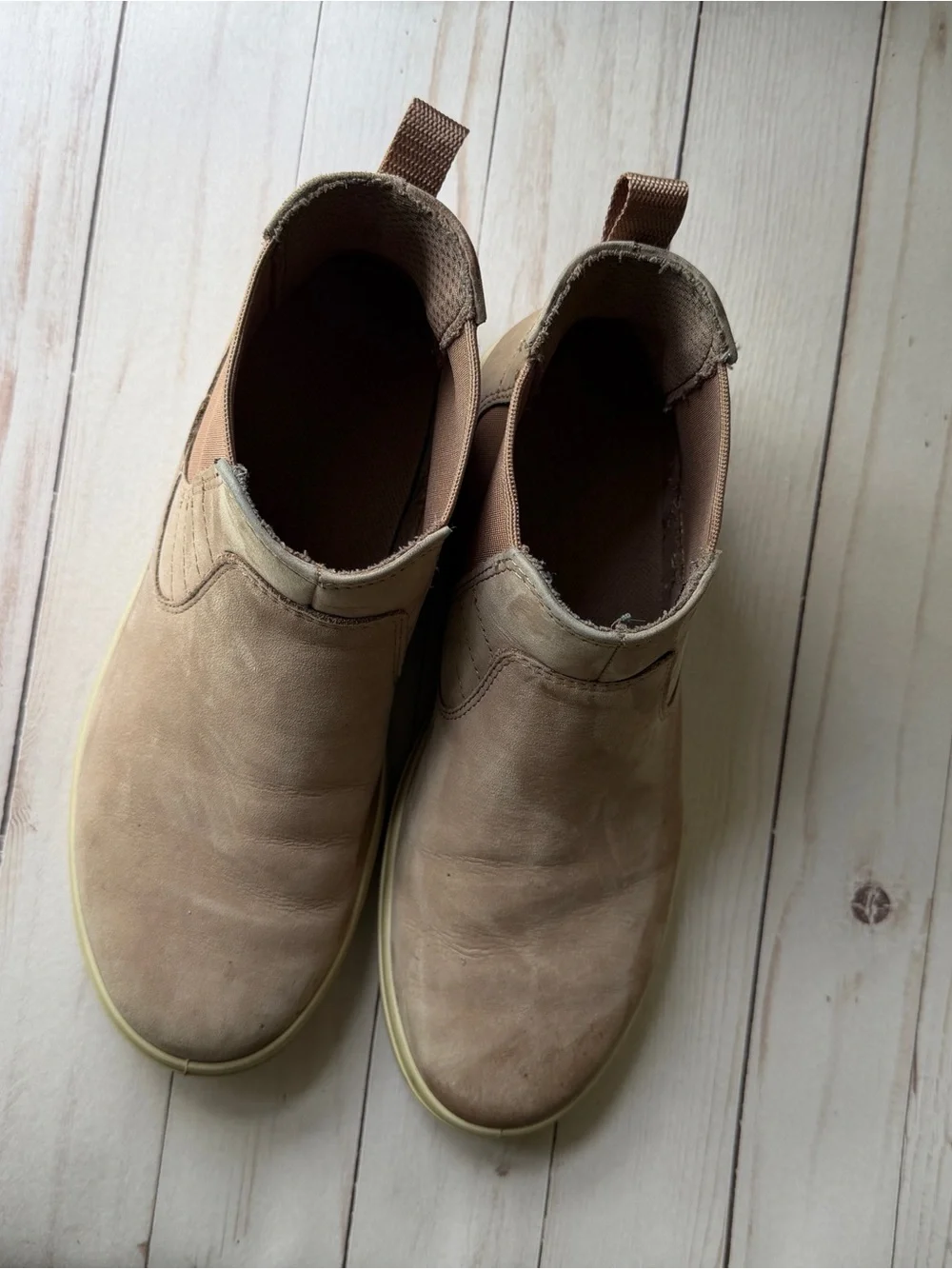 Ecco Women's Slip-On Chelsea Ankle Booties in Light Tan Suede
